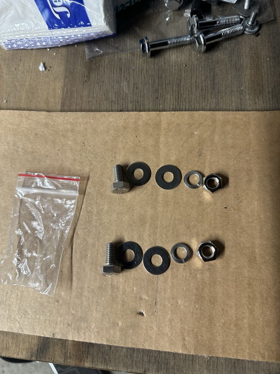 Ferramenta: Sechskantschrauben Aluminium M8 Set – Nuovo (secondo la descrizione) da Wohlen AG venduto da Turiddus