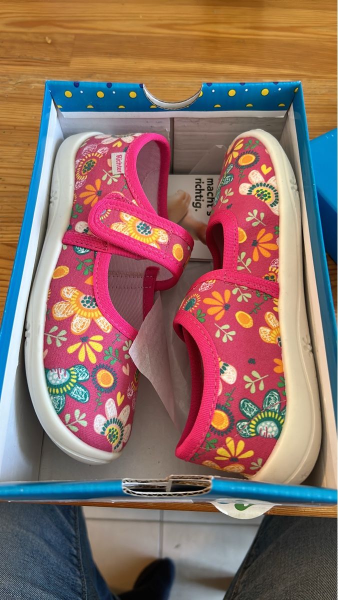 Scarpe per ragazze: Richter Kinder Hausschuh Gr. 30 – Nuovo (secondo la descrizione) da Zürich venduto da Armeno