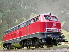 Märklin 3675 _ V160 Diesellokomotive der DB _ Digital _ H0