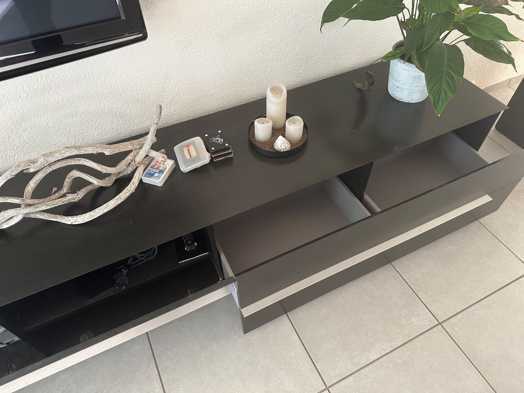 Pfister Kommoden: langes und elegantes Sideboard – Gebraucht aus Winterberg ZH von mar_k2cy 1