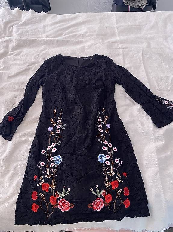 Kleider: Desigual dress – Gebraucht aus Arlesheim von jud_k2lz