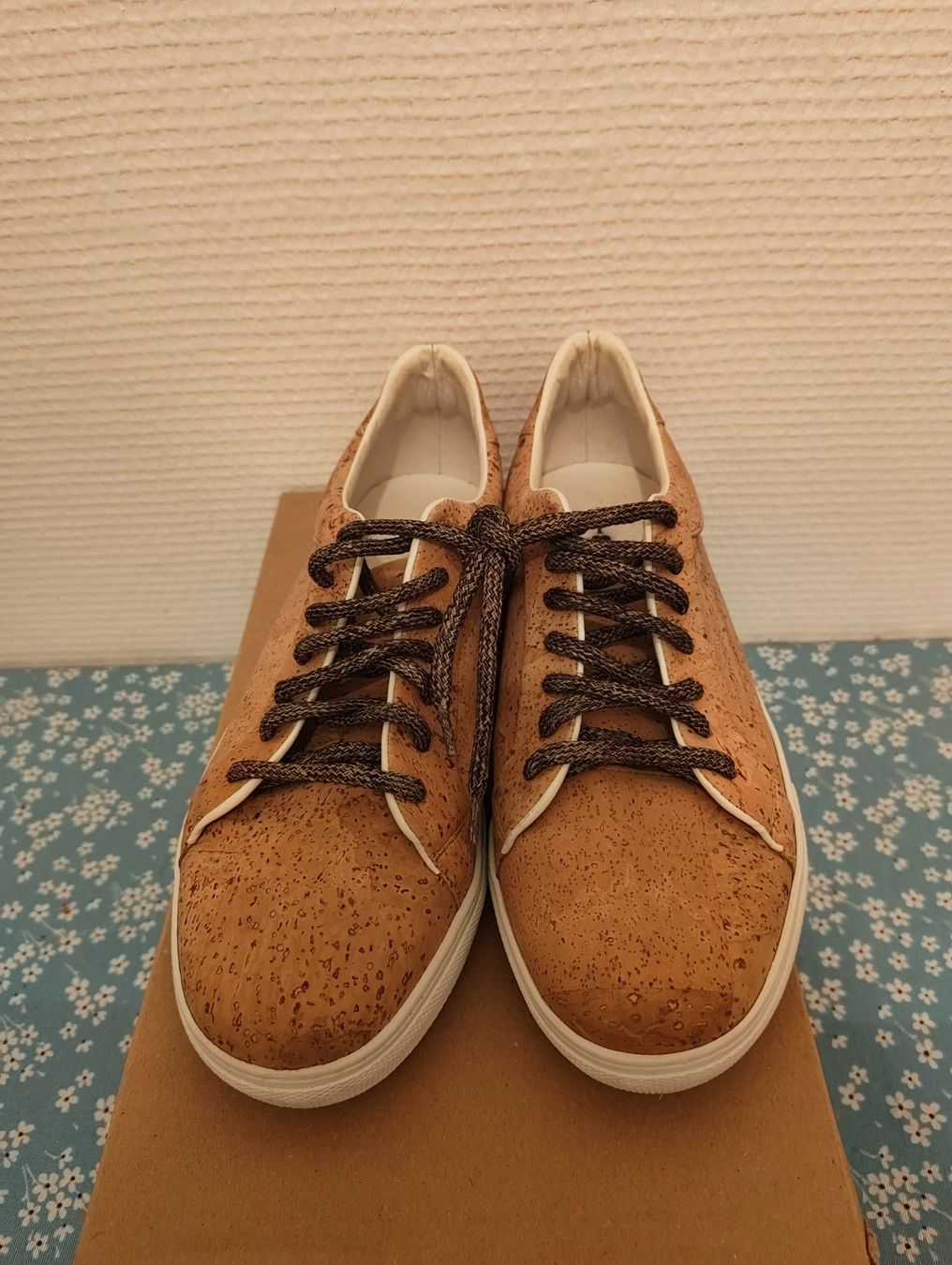 Scarpe da uomo: Baskets en liège, éco-responsable, taille 40, unisexe – Nuovo (secondo la descrizione) da Vevey venduto da faithfully_blonde 1