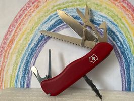 VICTORINOX - Outrider red - Sackmesser