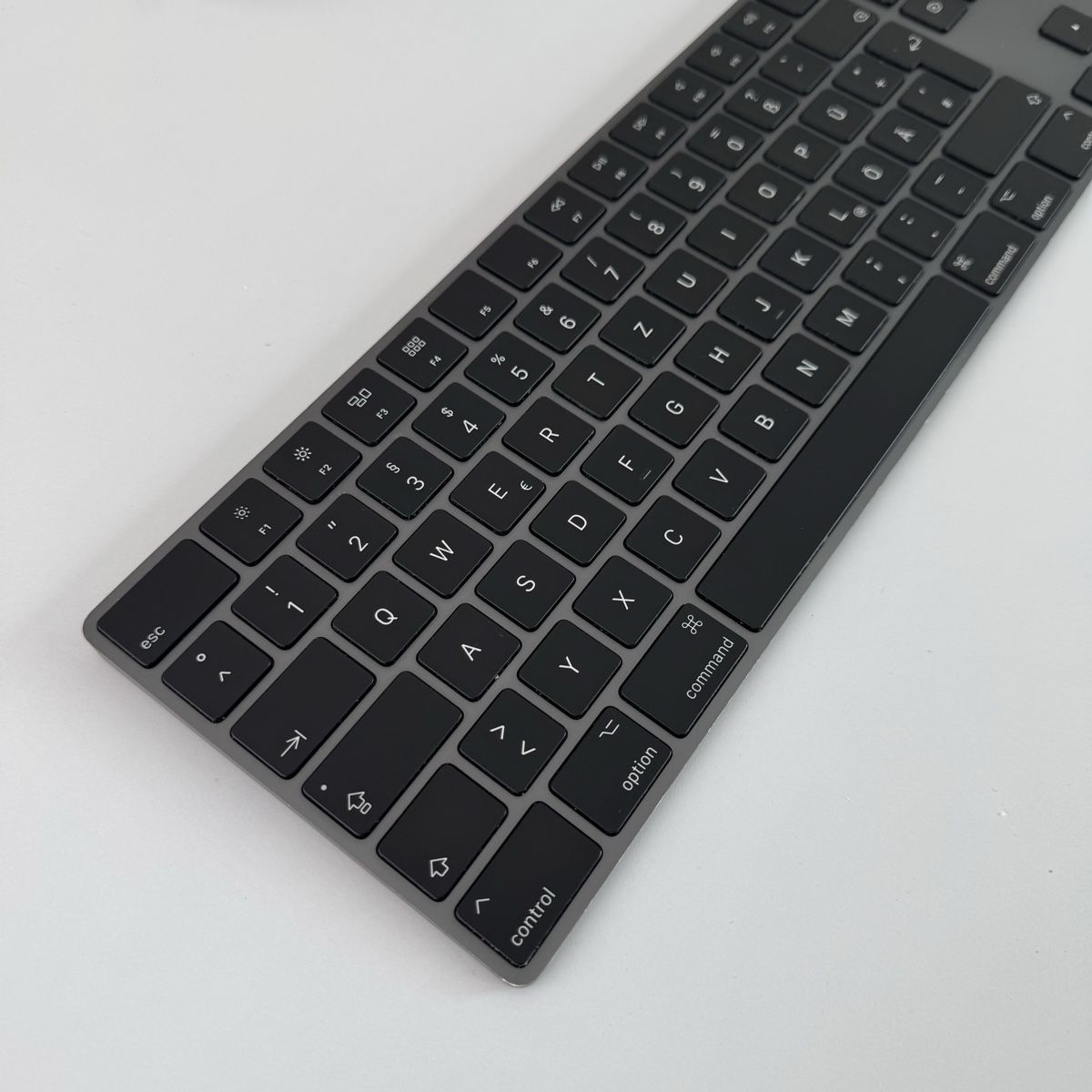 Apple Tastiere: Apple Magic Keyboard Numeric Keypad - Space Grey – Usato da Zürich venduto da Fontana101 1
