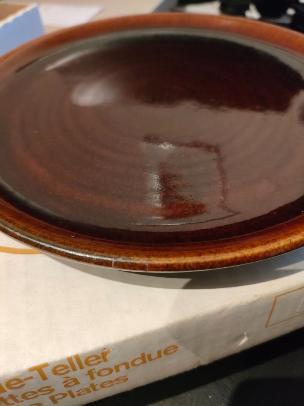 Teller: braune Fondue Teller - 10 Stk – Gebraucht aus Wiesendangen von s_er 2