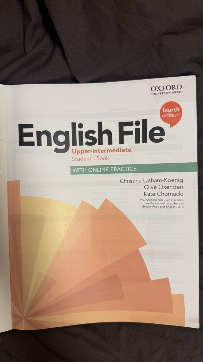 Libri: English File Upper-Intermediate 4th Ed. Student's Book+Onlin – Usato da Oberägeri venduto da alb_yb7k 2