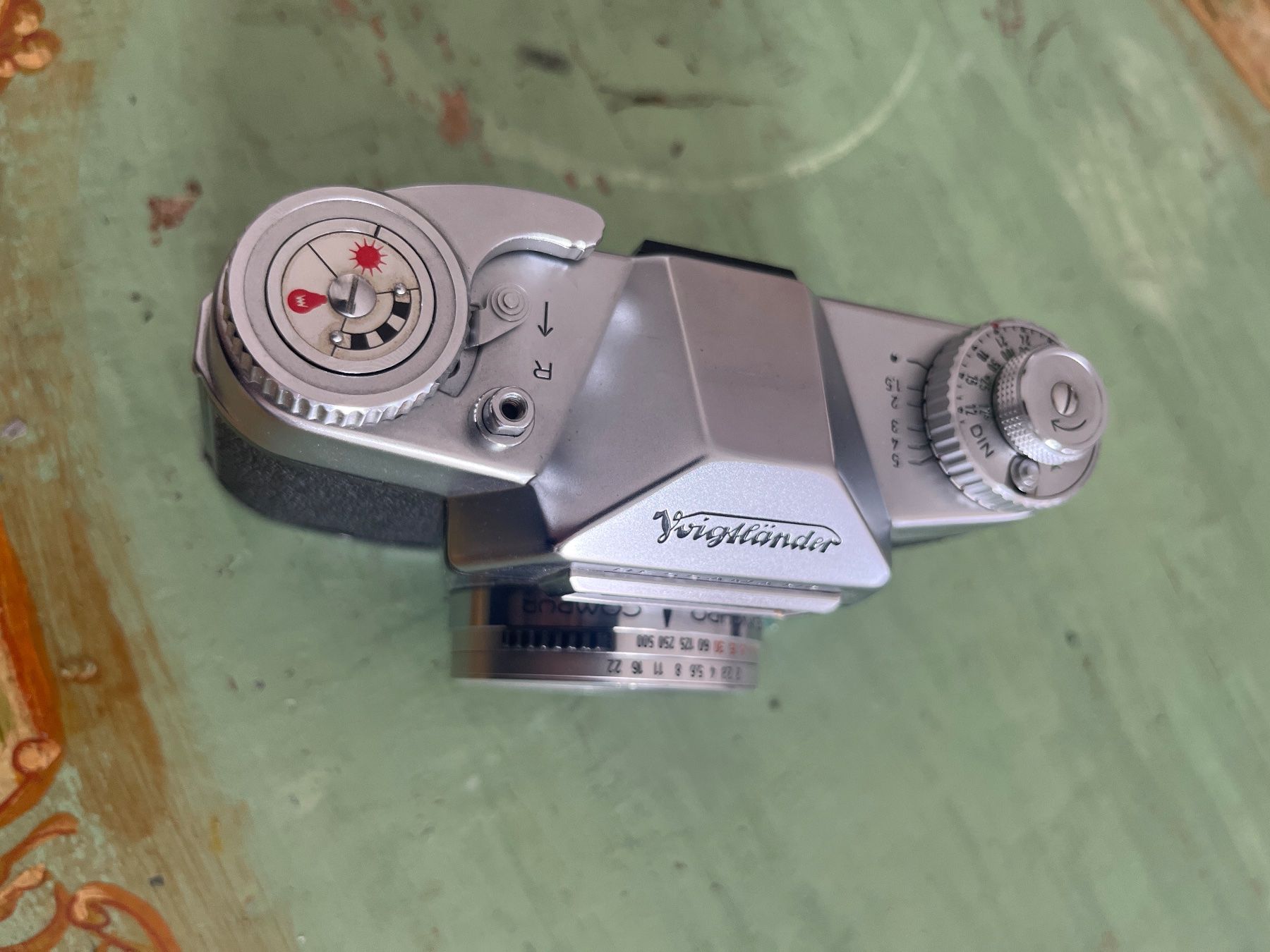 Appareil photo: Bessamatic Vintage camera – Défectueux à Chiasso par AzenYa 1