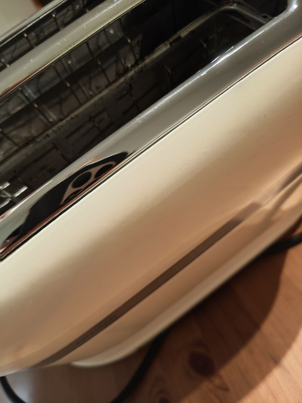 Kitchenaid Elettrodomestici da cucina: KitchenAid Artisan Toaster beige – Usato da Mattwil venduto da FamilieG. 2