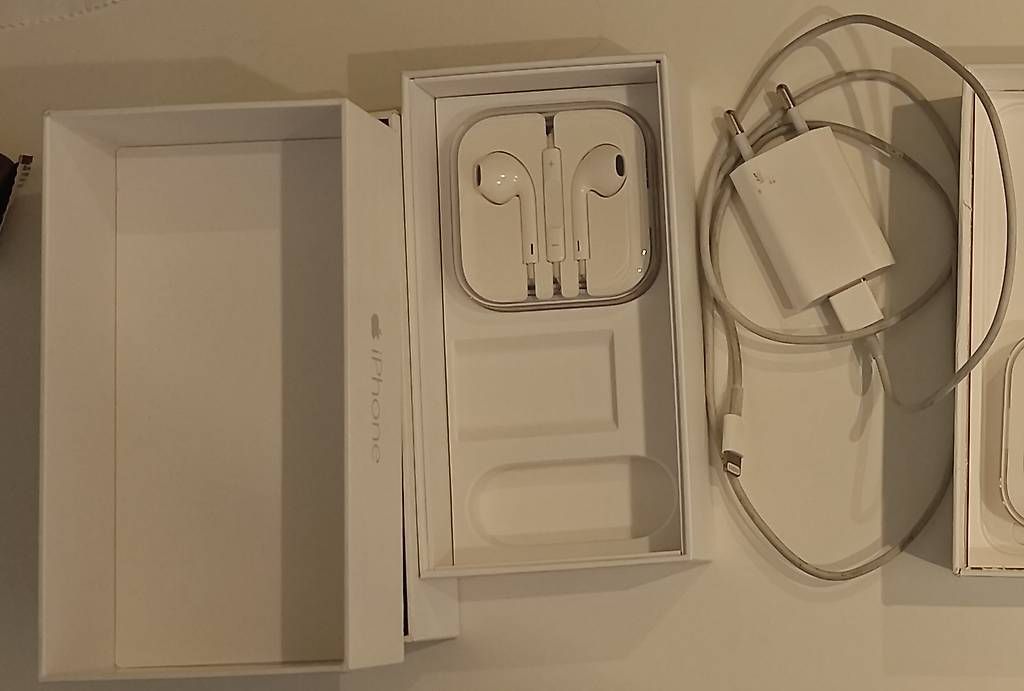 Apple Telefoni cellulari / Smartphones: 3 Alte Iphones (2x Iphone 6s, 1x Iphone 6) – Usato da Thun venduto da Radidar99 1