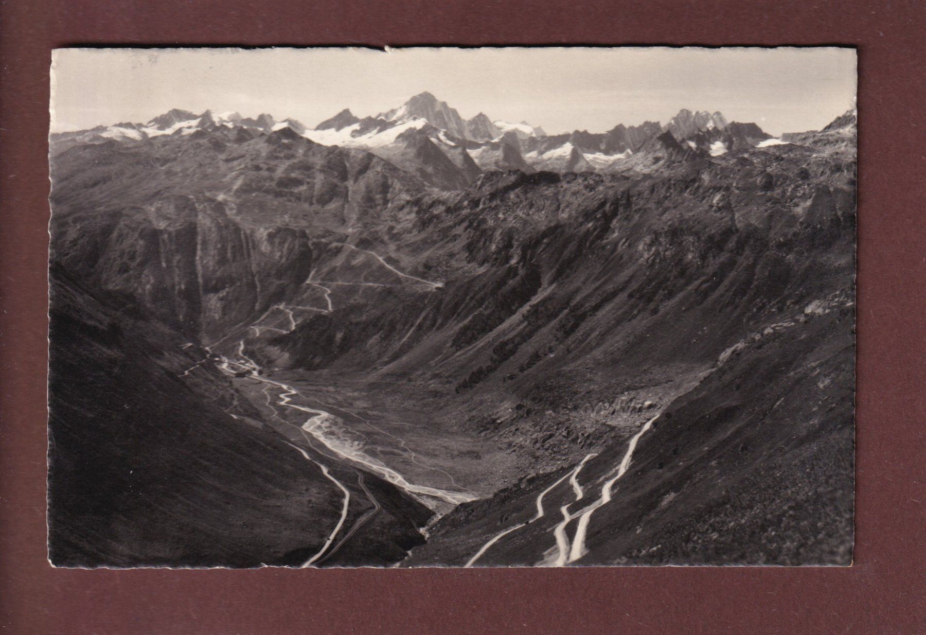 Cartoline postali: GLETSCH - Grimsel- und Furkastrasse - 1936 – Usato da Pully venduto da nicecards