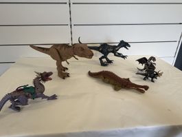 Lot figurines dinosaures et créatures 6 piéces