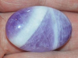 Cabochon D-09 – Traum Amethyst – ca. 6 Gramm