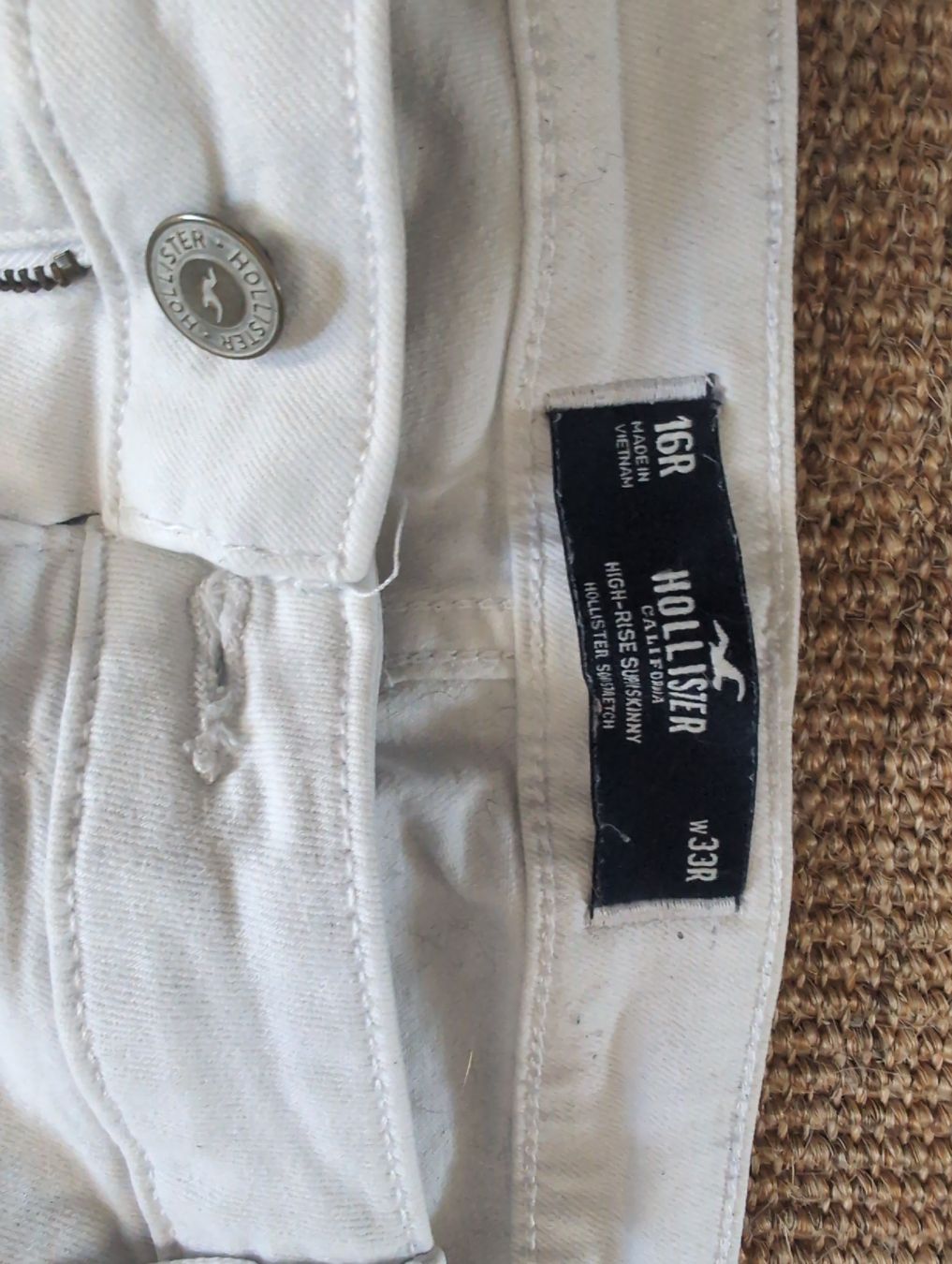 Hollister Jeans: Weisse Hollister Jeans – Usato da Zürich venduto da cal_2zxq 1