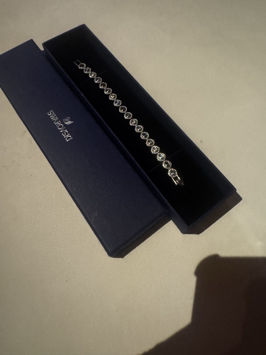 Swarovski Bracciali & Braccialetti: Swarovski Armband mit Kristallen  – Usato da Volketswil venduto da Modelka