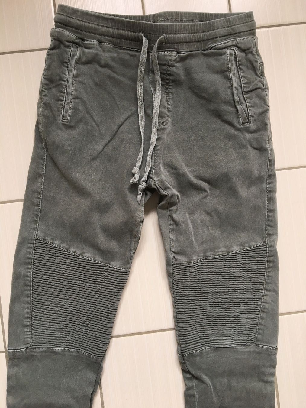 Pantaloni: Hose 38 – Usato da Arth venduto da Vrecam51 1