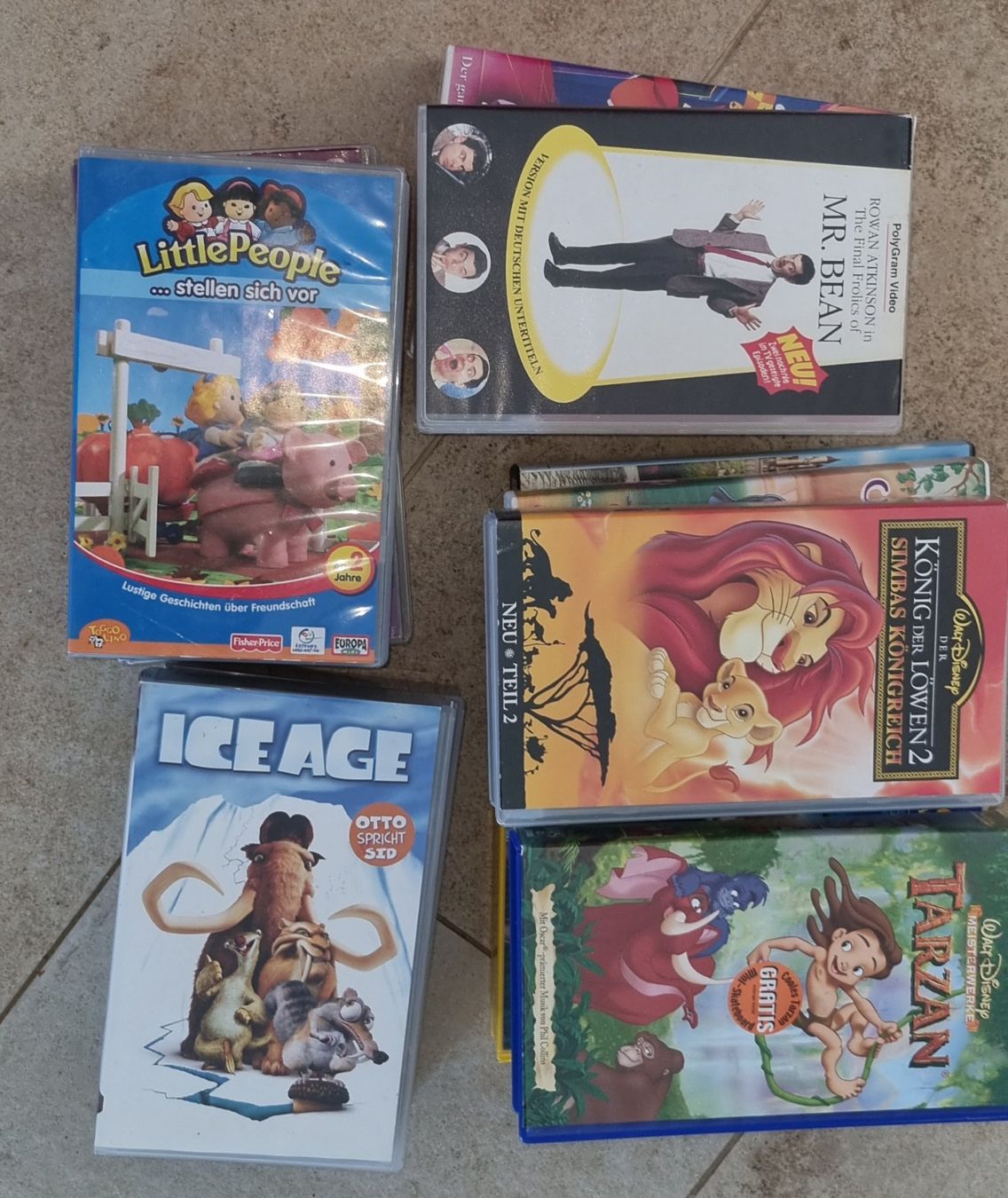 Alle VHS: 12 VHS Videokassetten – Gebraucht aus Grossdietwil von GNOM313 1