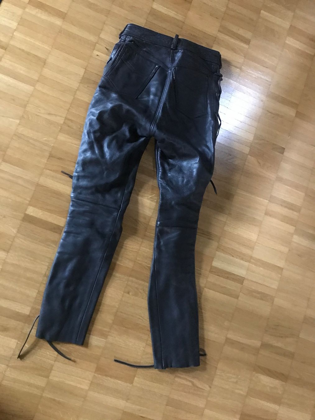 Hosen: Geschnürte Biker Echtlederhose Gr XS – Gebraucht aus St. Margrethen SG von kellenbh 2