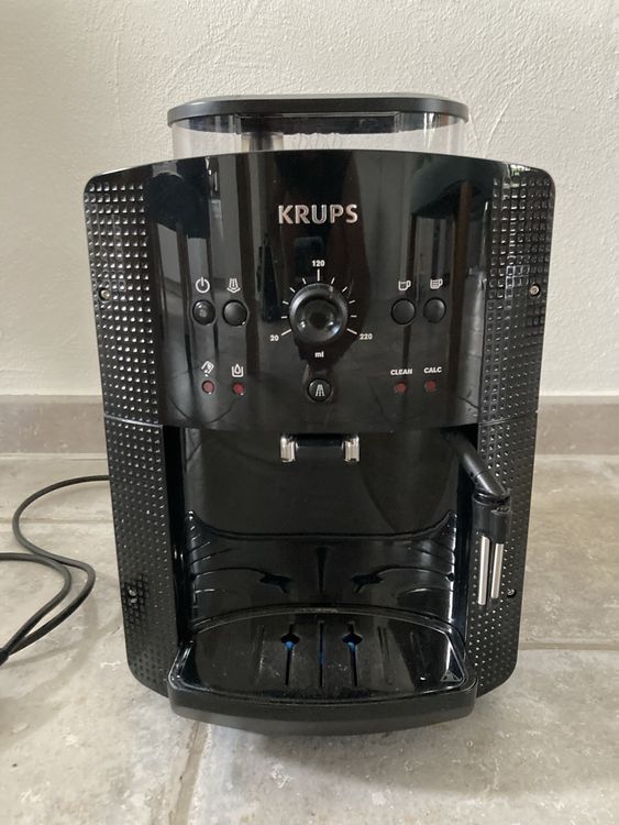Krups Macchine per caffè & Macchine per espresso: Krups Espresseria Automatic Serie EA81 – Usato da Steinmaur venduto da Poleni