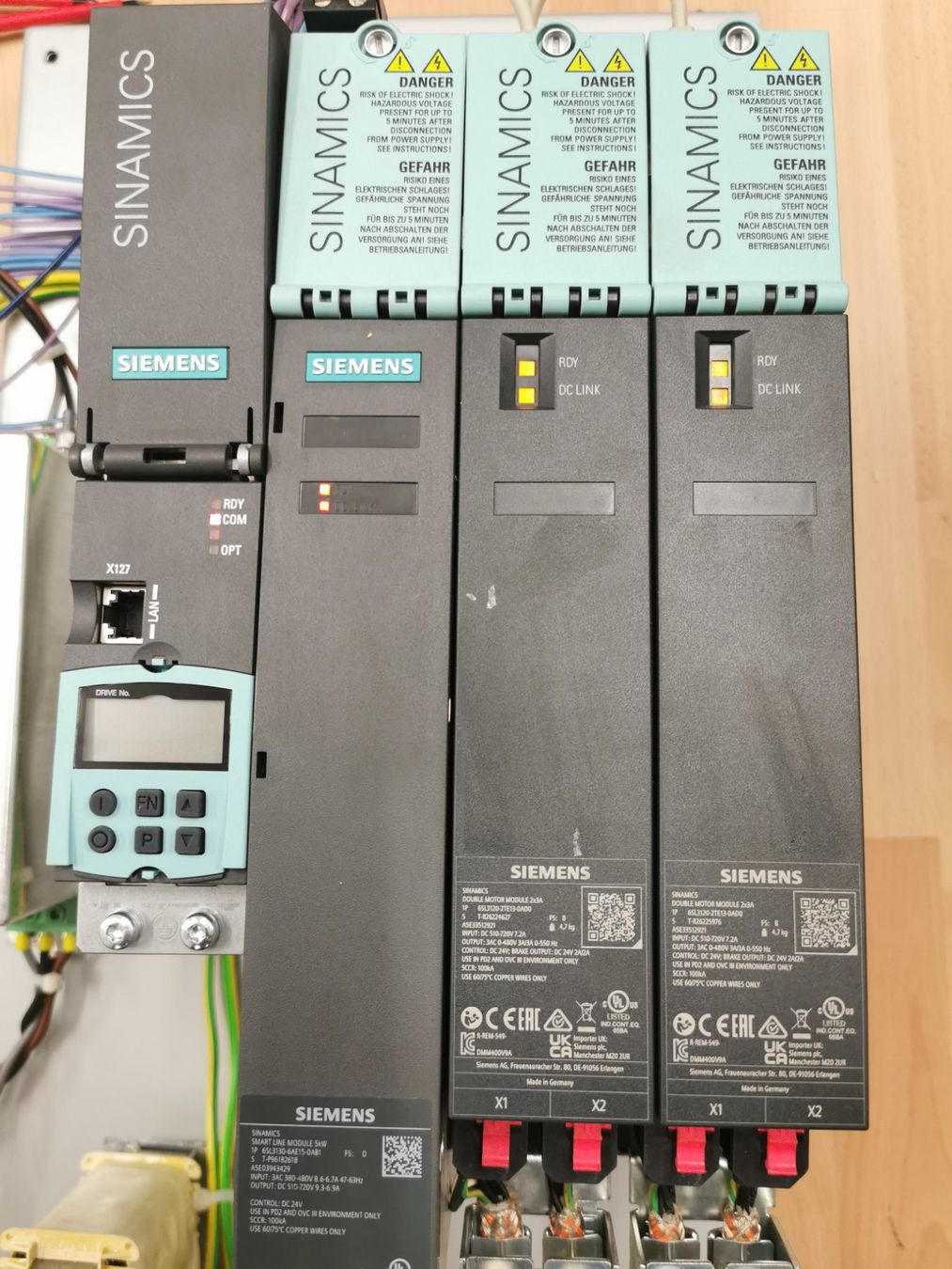 Siemens Componenti elettronici: Siemens Sinamics Power Module, Control Unit & DC Link! (48) – Usato da Niederlenz venduto da Chevy_V8