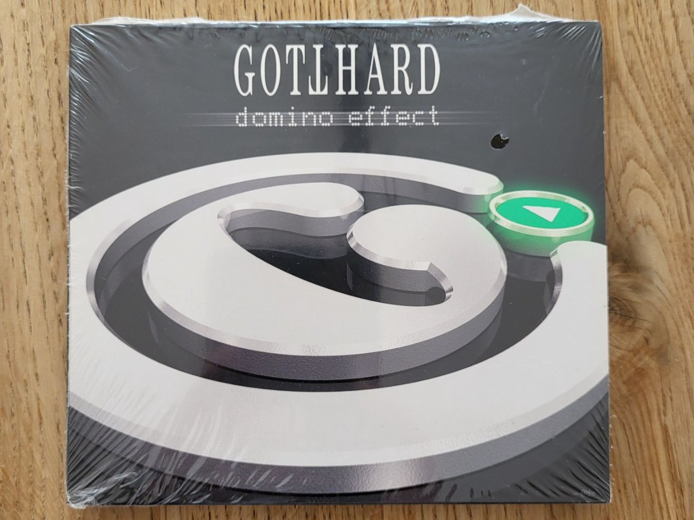 CDs: Gotthard - Domino Effect - CD – Neu und originalverpackt aus Waltenschwil von creativeline