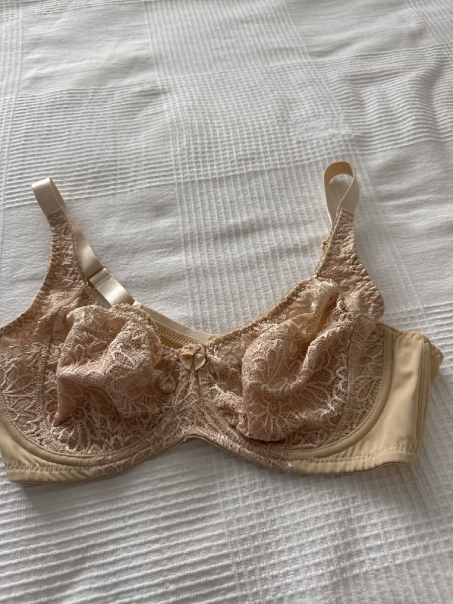 Altra biancheria intima: NEUWERTIG***BH BEIGE,Gr. 90***SUPER GESCHENK*** – Nuovo (secondo la descrizione) da Zürich venduto da Ceca52