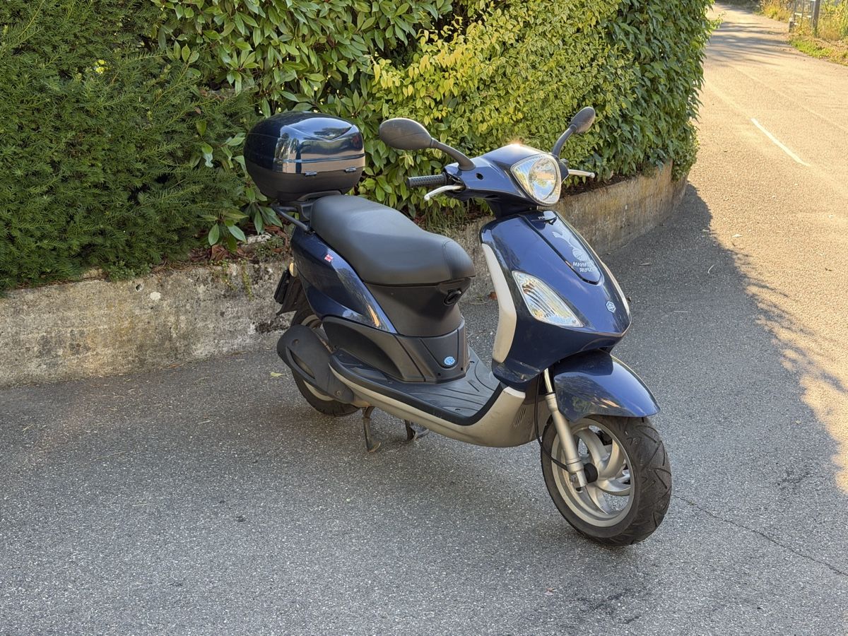 Piaggio Strasse: PIAGGIO FLY 125 Ab Mfk  – Gebraucht aus Zullwil von Autocentersalii 1