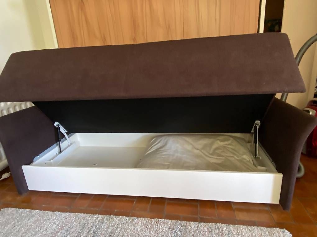 Divani: Wandklappbett mit Sofa  "2 Raumwunder" – Usato da Wangen venduto da Mj15 3