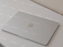 Apple MacBook Air 13" 2026 M5 10C GPU / 24 GB / 1 TB Silber
