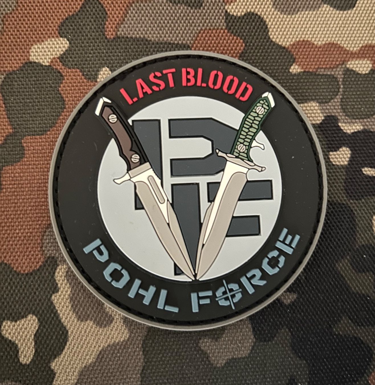 Armée suisse Plaquettes & Badges: Patch Pohl Force Messer PVC mit Klett – Neuf (Voir description) à Hausen am Albis par MACV62