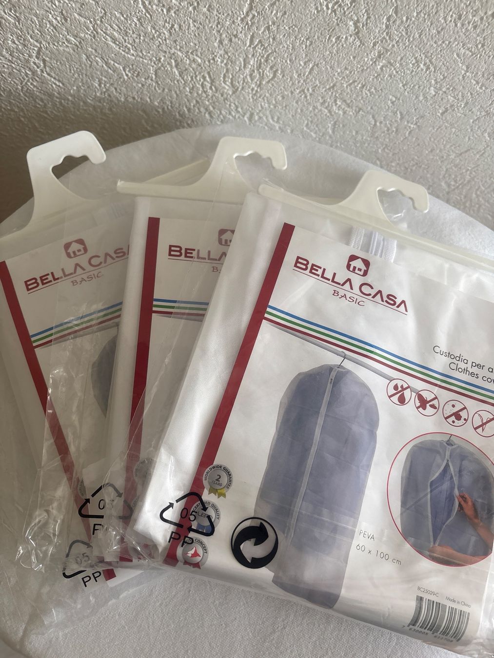 Altre valigie & borse da viaggio: Kleiderhülle  3x – Nuovo e nell'imballaggio originale da Aarwangen venduto da kah_79t5