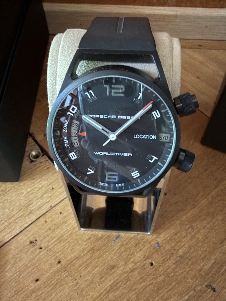 Porsche Orologi: Porsche Design Worldtimer Armbanduhr NEU – Nuovo e nell'imballaggio originale da Schaffhausen venduto da oscarstahelag 1