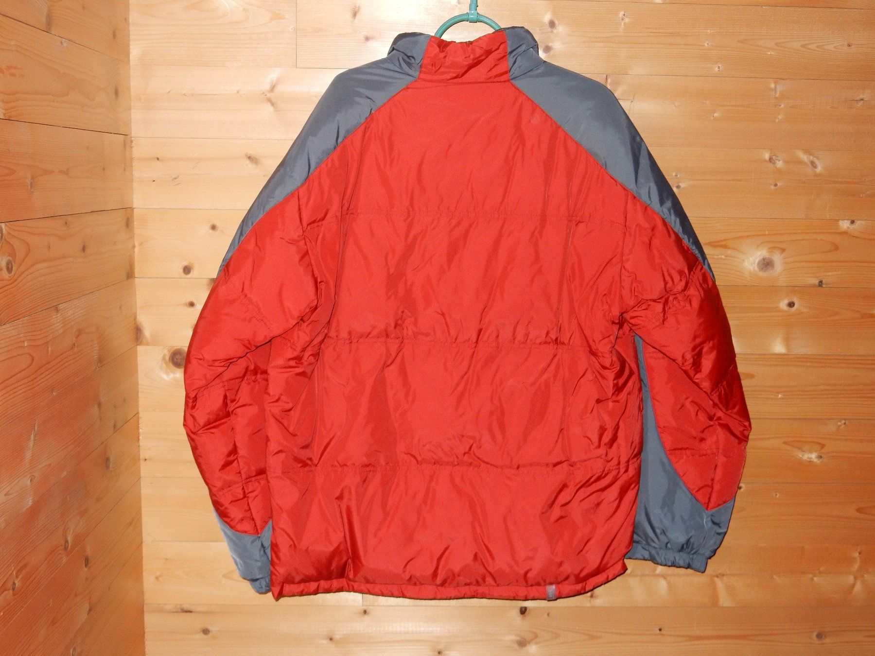Helly Hansen Giacche: Daunenjacke HELLY HANSEN, Gr. XL / Vintage – Usato da St.Gallen venduto da regenbogen5 2