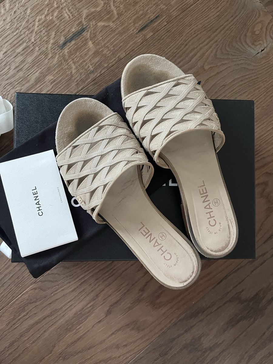 Chanel Damenschuhe: CHANEL SANDALEN, Grösse 39.5 – Gebraucht aus Mauren von toppiloppi