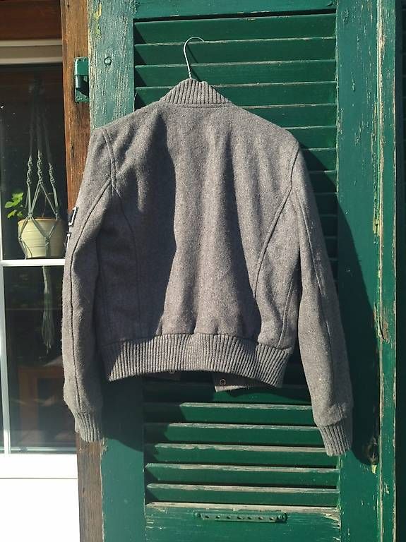 Vestes: American College Bomber Jacket – D'occasion à Ochlenberg par Pbw_ardrobe 2