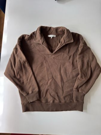 By Aylin Koenig Sweater