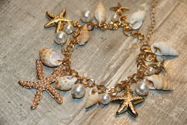 MEGA schönes Armband mit Muscheldekoration NEU