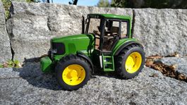 Traktor John Deere