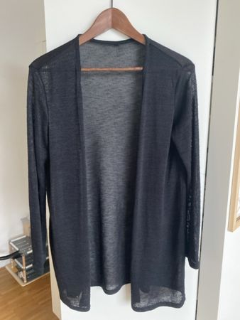 Leichte Strickjacke