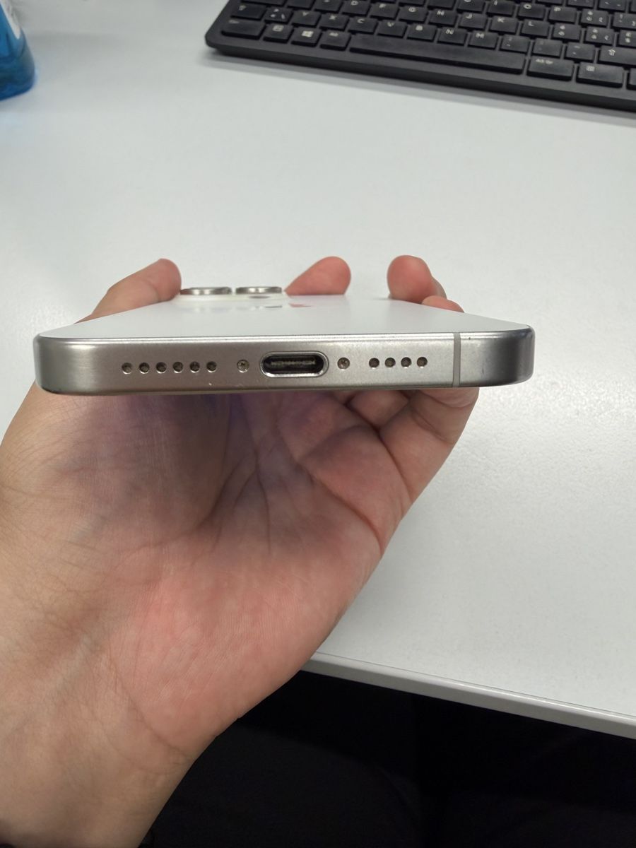 Apple Handys / Smartphones: iPhone 15 pro max 256GB – Gebraucht aus Zürich von Yoni_to 3