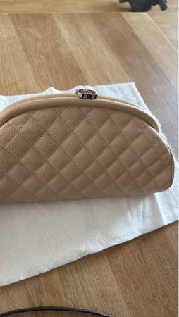 Elegant Quilted Beige Clutch - Perfect for Summer Nights