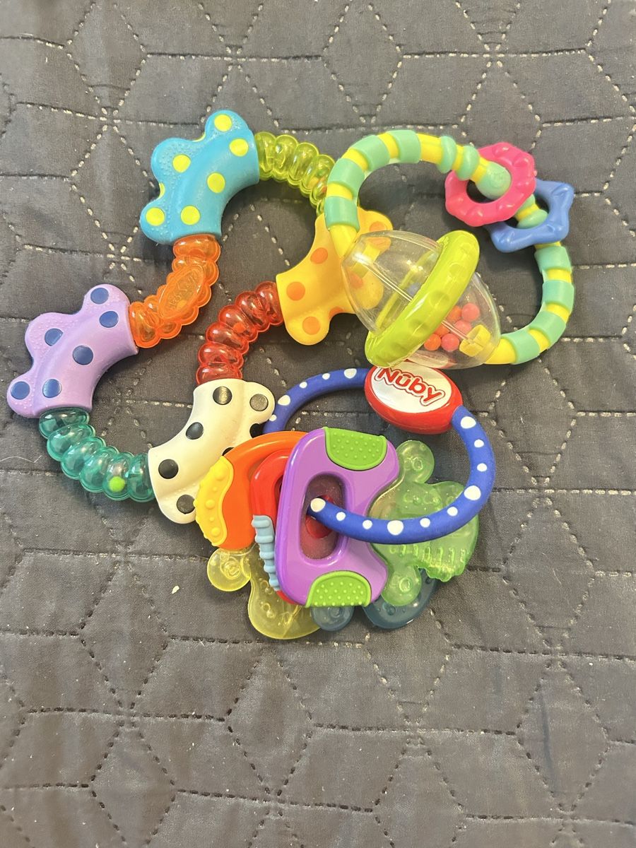 Giocattoli: Babyspielzeug Set – Usato da Sursee venduto da fin_t8yj