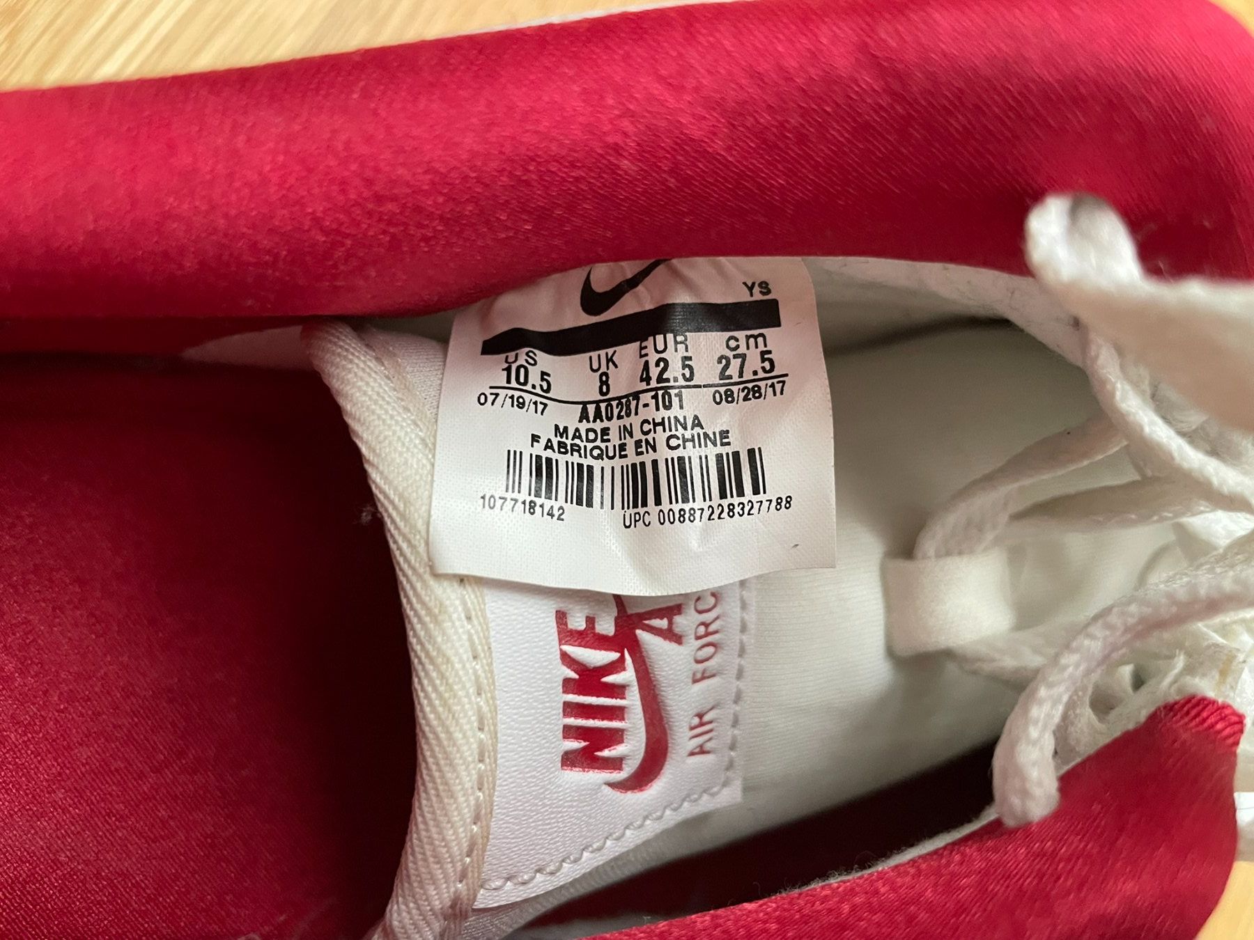 Nike Scarpe da uomo: Nike Air Force 1 weiss/rot Gr. 42.5 – Usato da Zürich venduto da Florexus 6