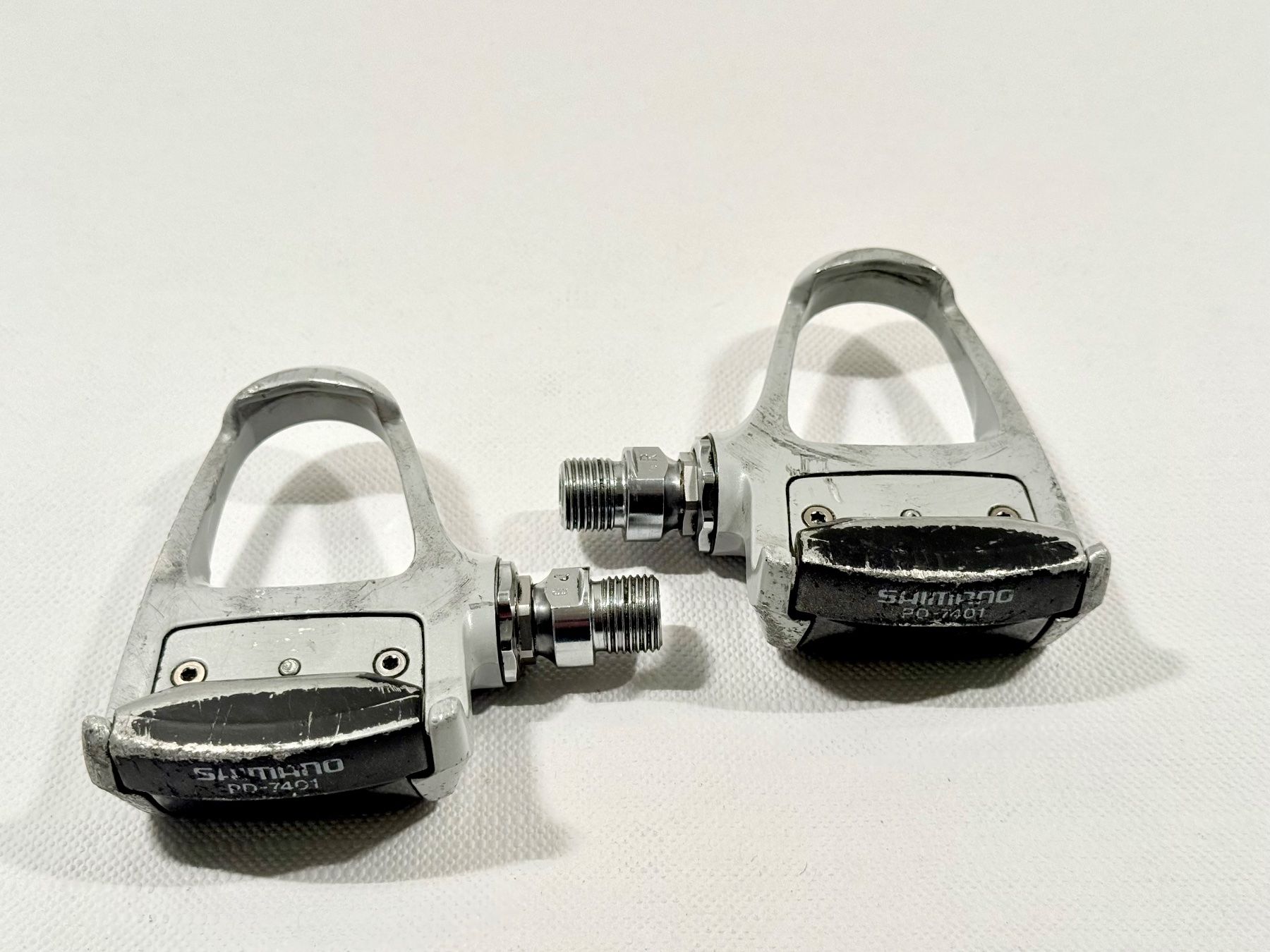 Shimano Ersatzteile: SHIMANO DURA-ACE PD-7401 LOOK System Pedalen Pedals 2605 – Gebraucht aus Luzern von bikeandbeltcom