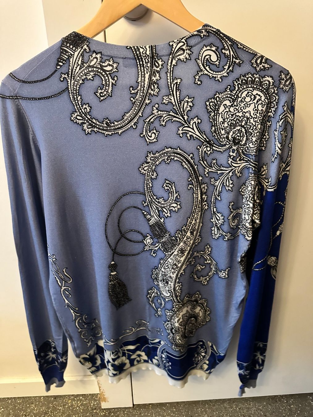Etro Maglioni & Felpe: Wunderschöner Neu ETRO-Seidenpullover 854 CHF Pull en soie – Nuovo e nell'imballaggio originale da Genève venduto da Mycollection 8