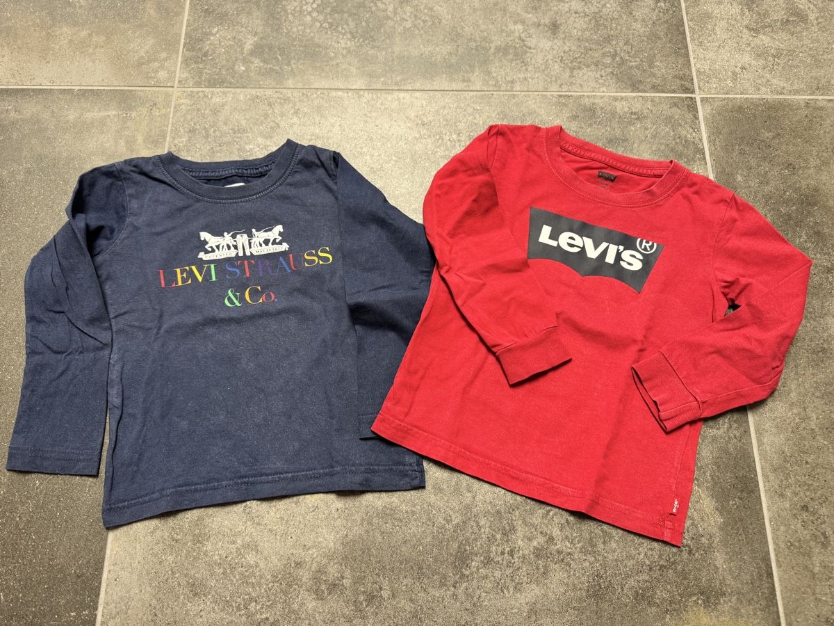 Maglioni & Felpe: Levi's Langarmshirts Gr. 98 – Usato da Muolen venduto da Lucianer