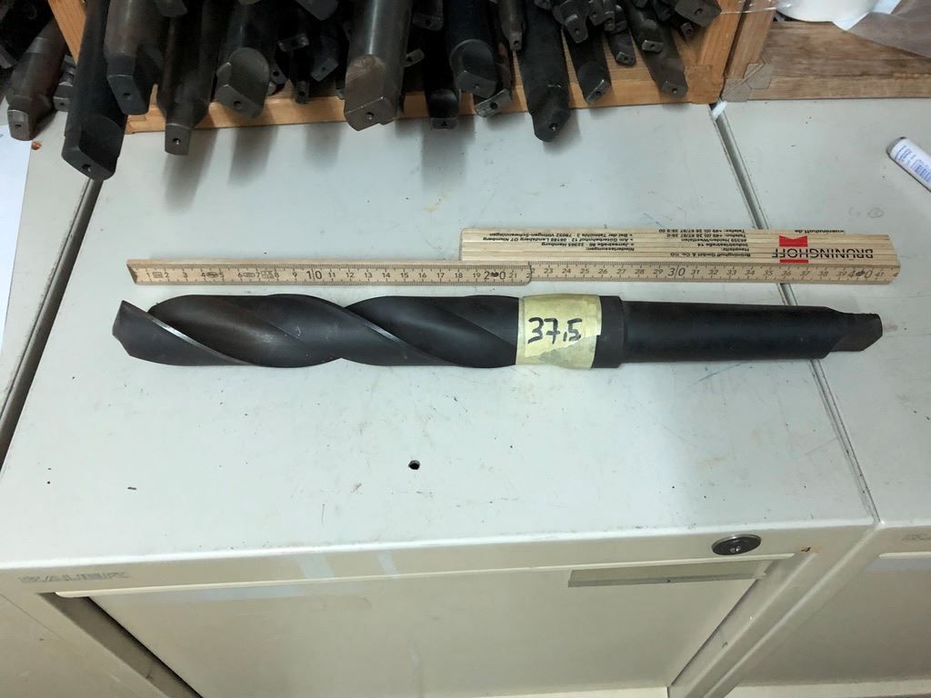 Tutti gli attrezzi: Spiralbohrer mit Morsekonus - 37.5mm – Usato da Winterthur venduto da Aristide13 1
