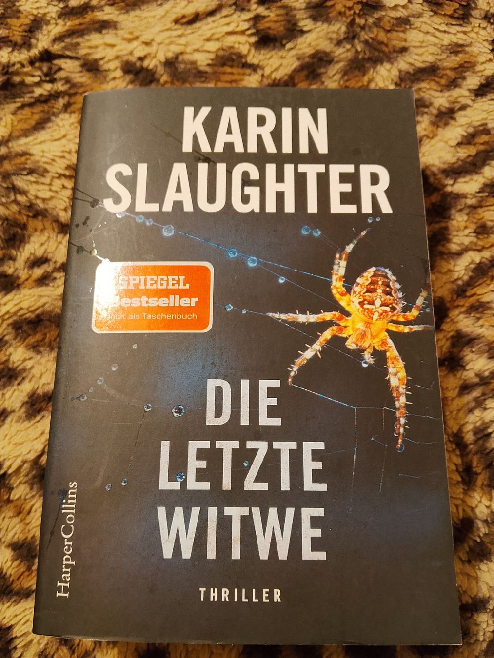 Bücher: Die letzte Witwe – Gebraucht aus Volken von katz5