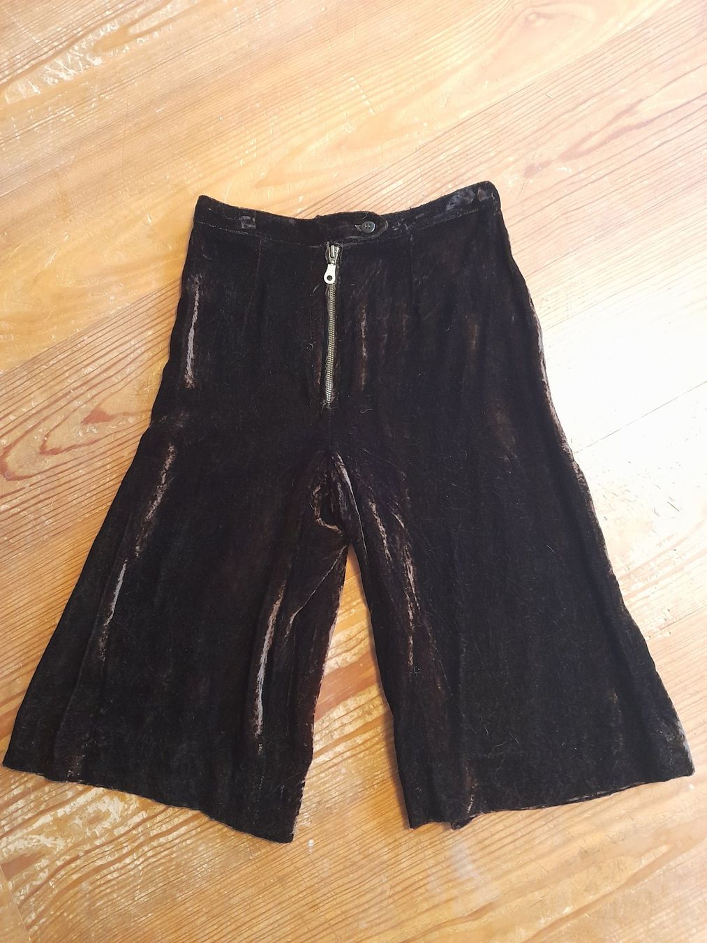 Pantaloni: Hammer Bermudas aus Samt . 34 . vintage . – Usato da Leuggelbach venduto da schmetterlings-fee 1
