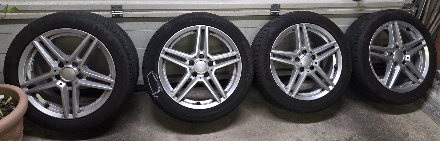 Cerchioni: Aluminiumfelgen Uniwheels Germany – Usato da Wängi venduto da cowmiau