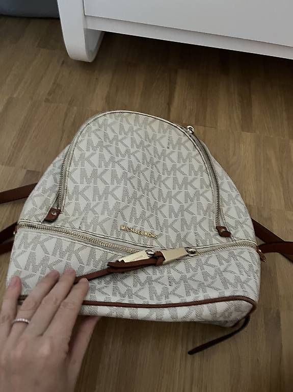 Michael Kors Zaini: Michael Kors Rucksack – Usato da Bern venduto da ale_q8dq